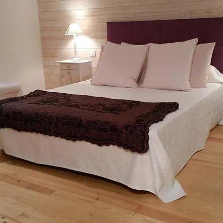 Vakantieboerderij La Ferme Les Cousteres -chambre Double Privee, Pieces De Vie Partagees - *